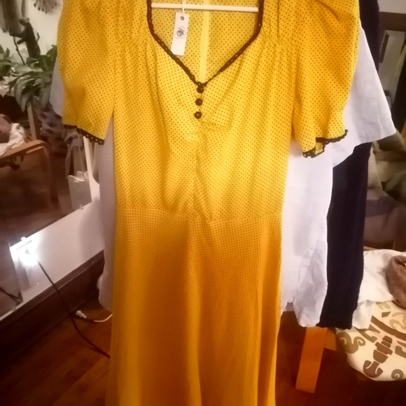 Vintage yellow polka dot dress - Picture 6 of 6